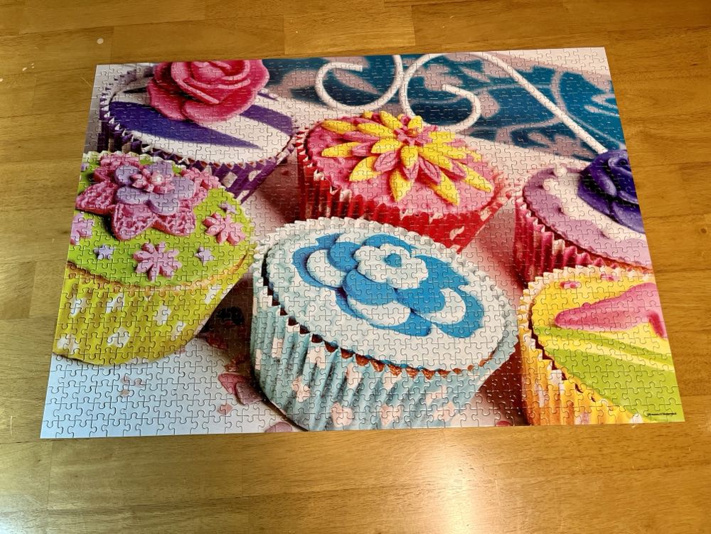 Colorful Cupcakes - Mega Puzzles puzzle collectible [Barcode 072348509316] - Main Image 2