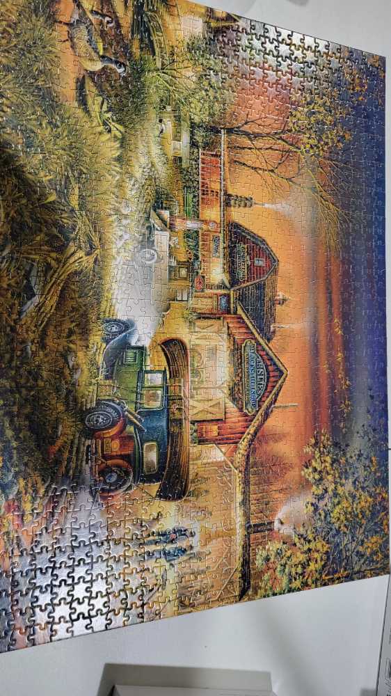 MIA: V59 Morning Warm Up - Buffalo puzzle collectible [Barcode 079346115952] - Main Image 2