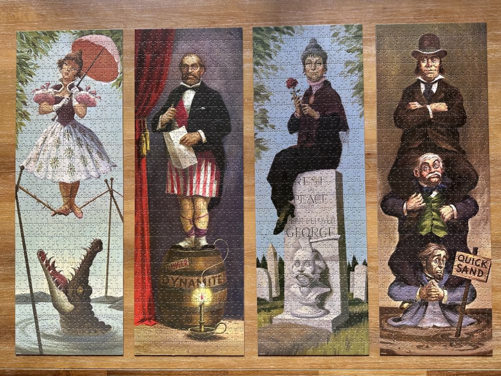 Haunted Mansion Stretching Room - Disney Parks puzzle collectible [Barcode 400920213748] - Main Image 2