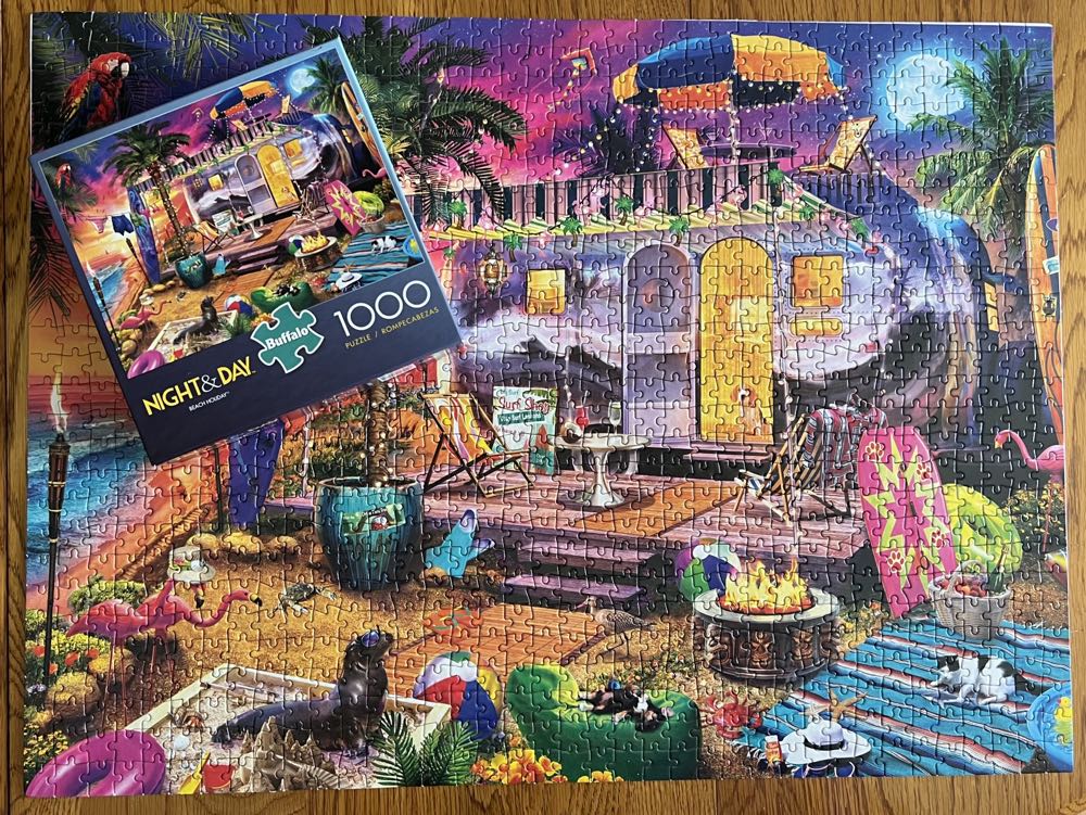 Beach Holiday - Buffalo Games puzzle collectible [Barcode 079346118618] - Main Image 4
