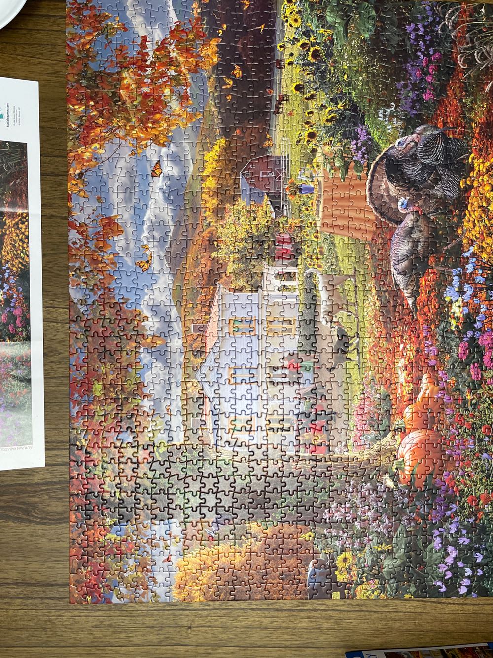 Autumn Paradise - Buffalo puzzle collectible [Barcode 079346119363] - Main Image 2