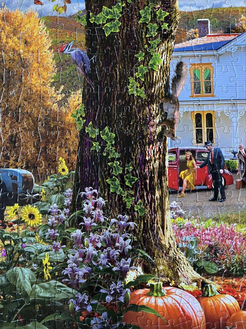 Autumn Paradise - Buffalo puzzle collectible [Barcode 079346119363] - Main Image 4