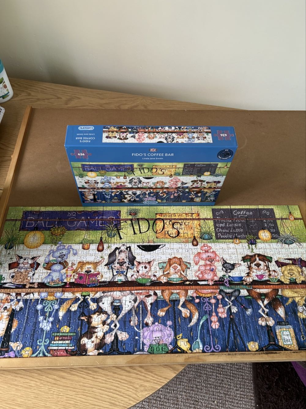 Fido’s Coffee Bar - Gibsons puzzle collectible [Barcode 5012269040494] - Main Image 3