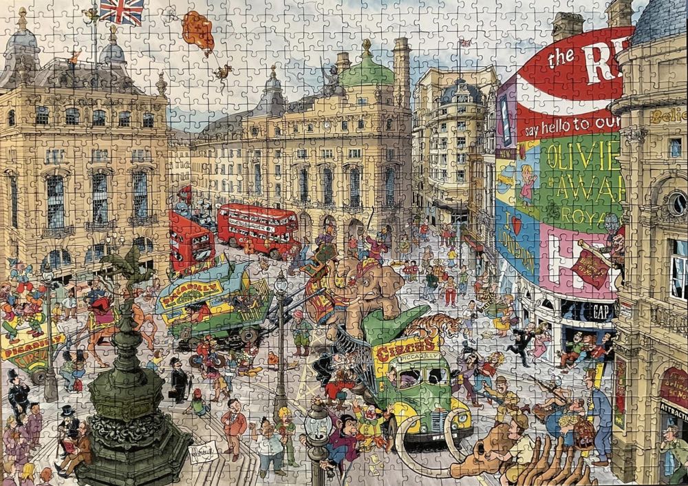 Cities Of The World: London: Piccadilly Circus - Ravensburger puzzle collectible [Barcode 4005556192137] - Main Image 3
