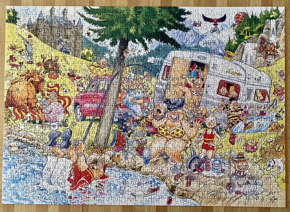 Ravensburger: Wasgij - Camping Commotion - Ravensburger puzzle collectible [Barcode 666273159700] - Main Image 2