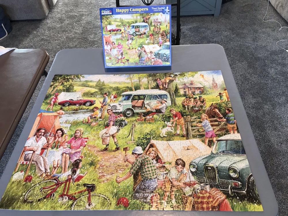 Happy Campers - White Mountain puzzle collectible [Barcode 724819260263] - Main Image 2