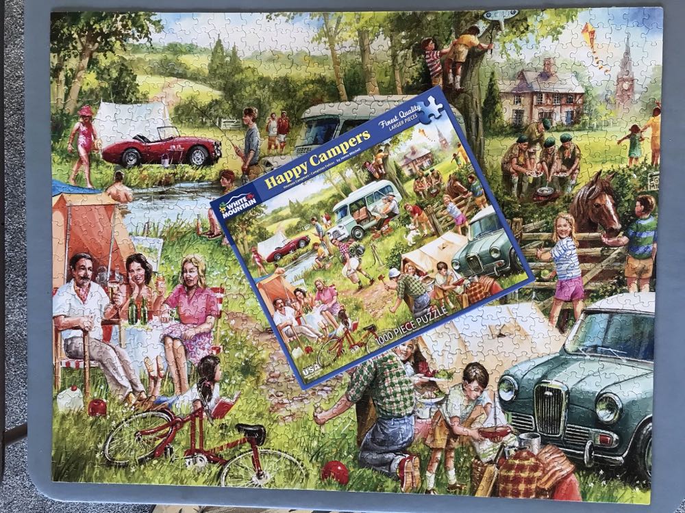 Happy Campers - White Mountain puzzle collectible [Barcode 724819260263] - Main Image 3