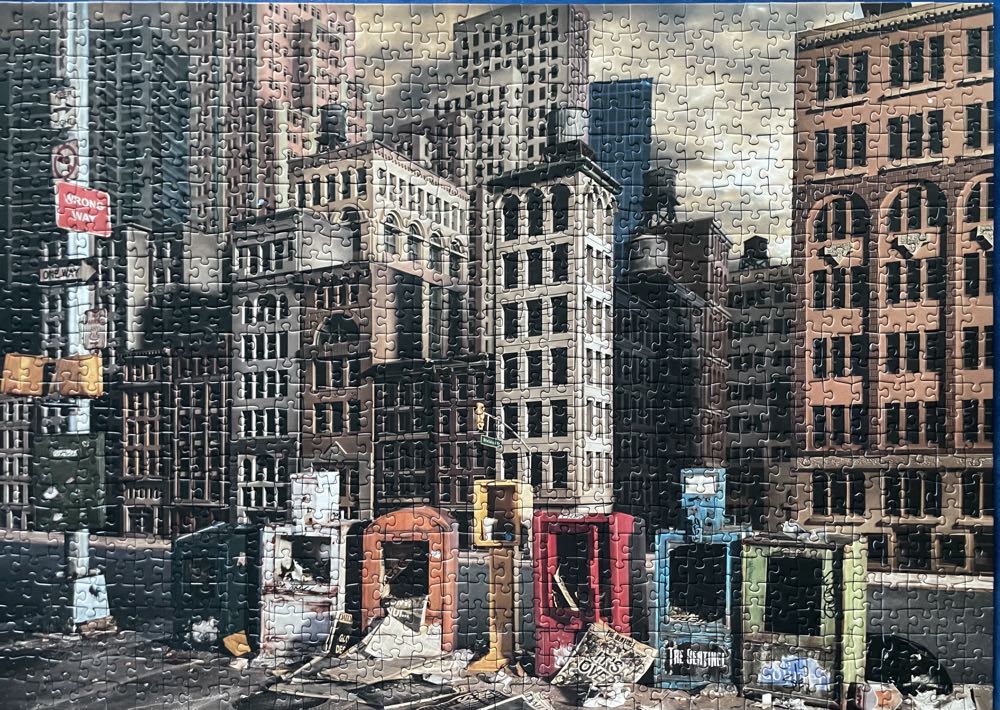 Lost Empire - Ravensburger puzzle collectible - Main Image 2