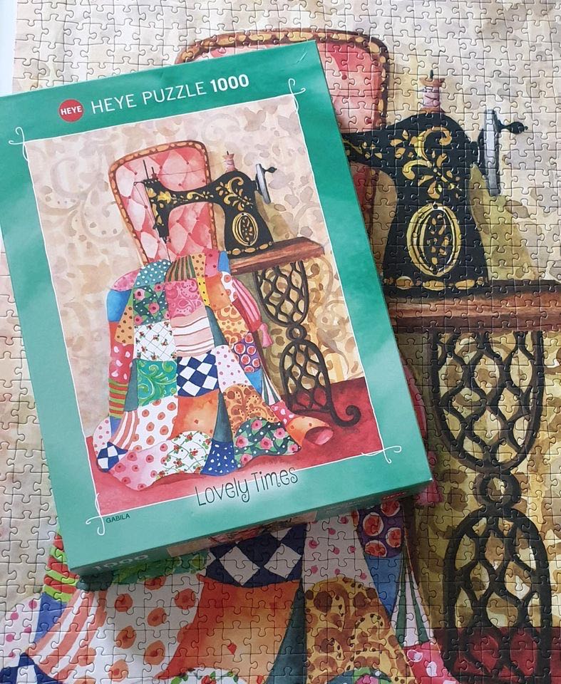 Lovely Times: Quilt - Heye Puzzle puzzle collectible [Barcode 4001689298685] - Main Image 4