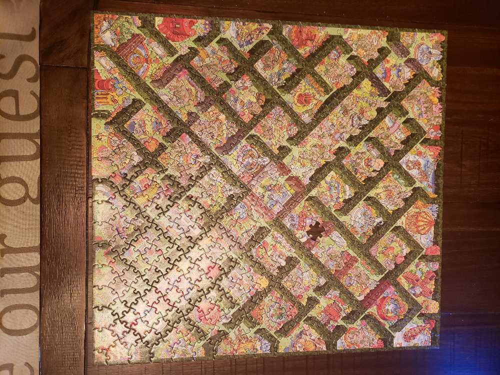 Lost In A Jigsaw Escape From Eden Maze - BGi Puzzles puzzle collectible [Barcode 079346008018] - Main Image 4