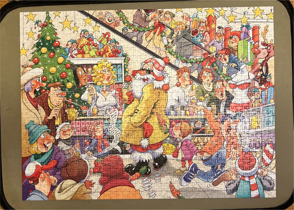 Wasgij Christmas 10. De Mystery Shopper - Jumbo puzzle collectible [Barcode 8710126191057] - Main Image 2