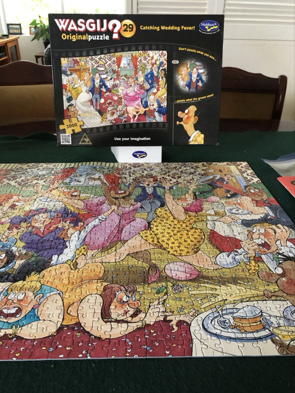 Wasgij Original 29 - Catching Wedding Fever - Wasgij Jumbo puzzle collectible [Barcode 9414131771462] - Main Image 2