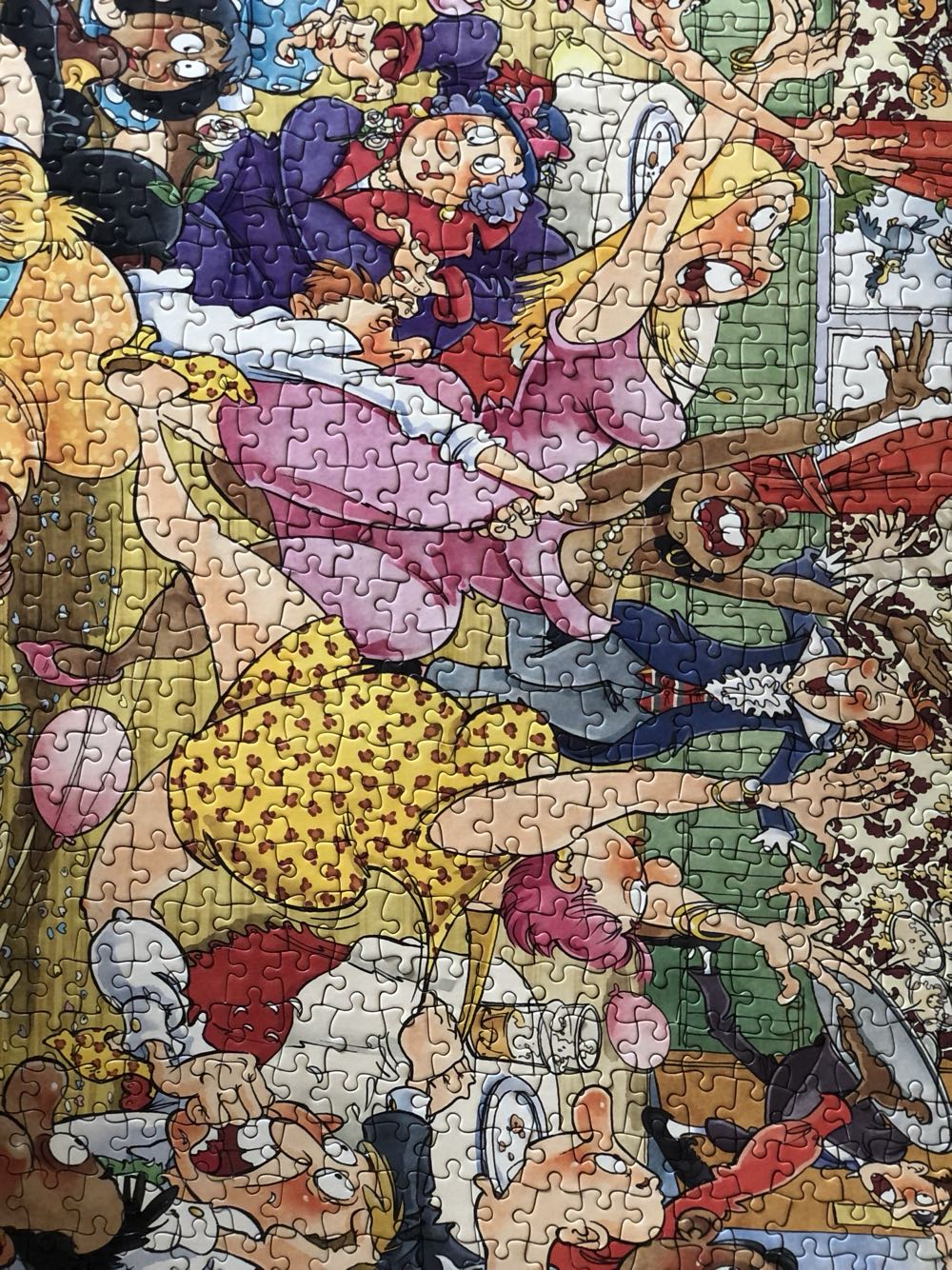 Wasgij Original 29 - Catching Wedding Fever - Wasgij Jumbo puzzle collectible [Barcode 9414131771462] - Main Image 3