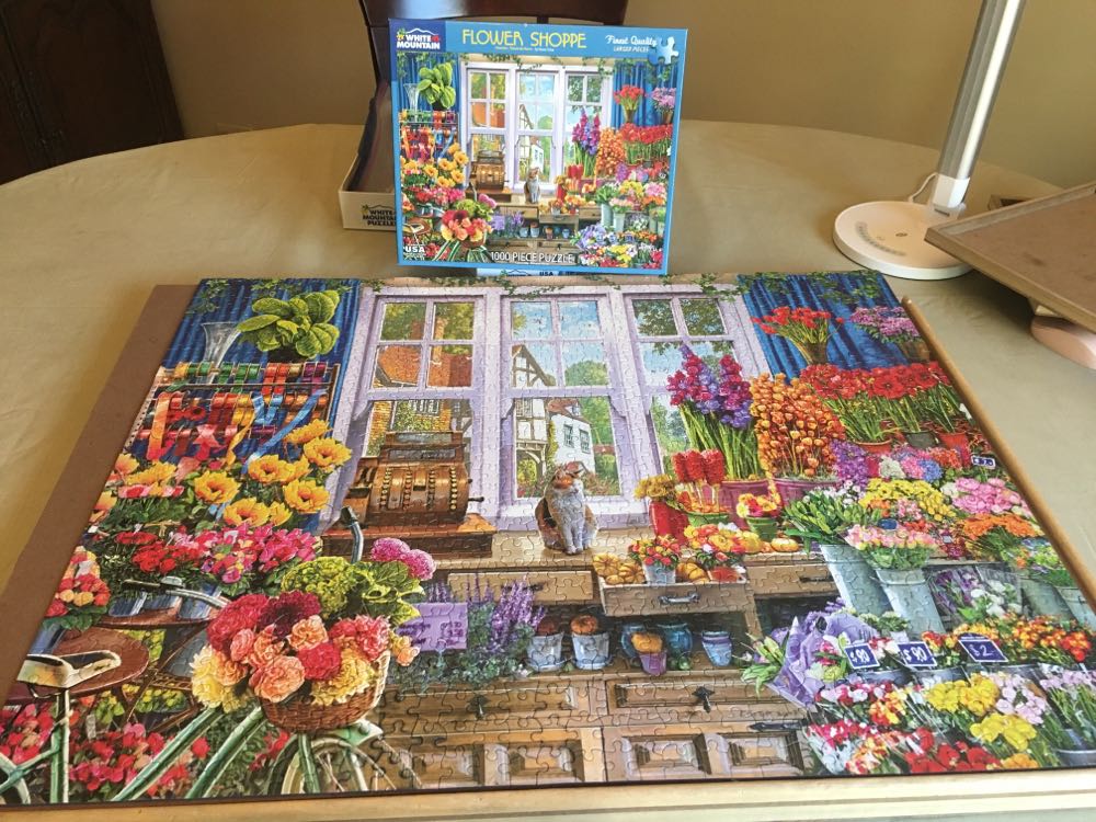 Flower Shoppe-DR - White Mountain Puzzles puzzle collectible [Barcode 724819260386] - Main Image 2