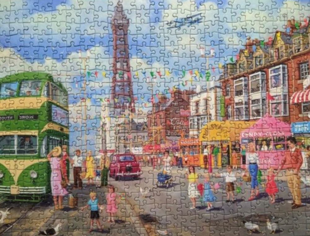 Blackpool Promenade - Gibsons puzzle collectible [Barcode 5012269030754] - Main Image 3