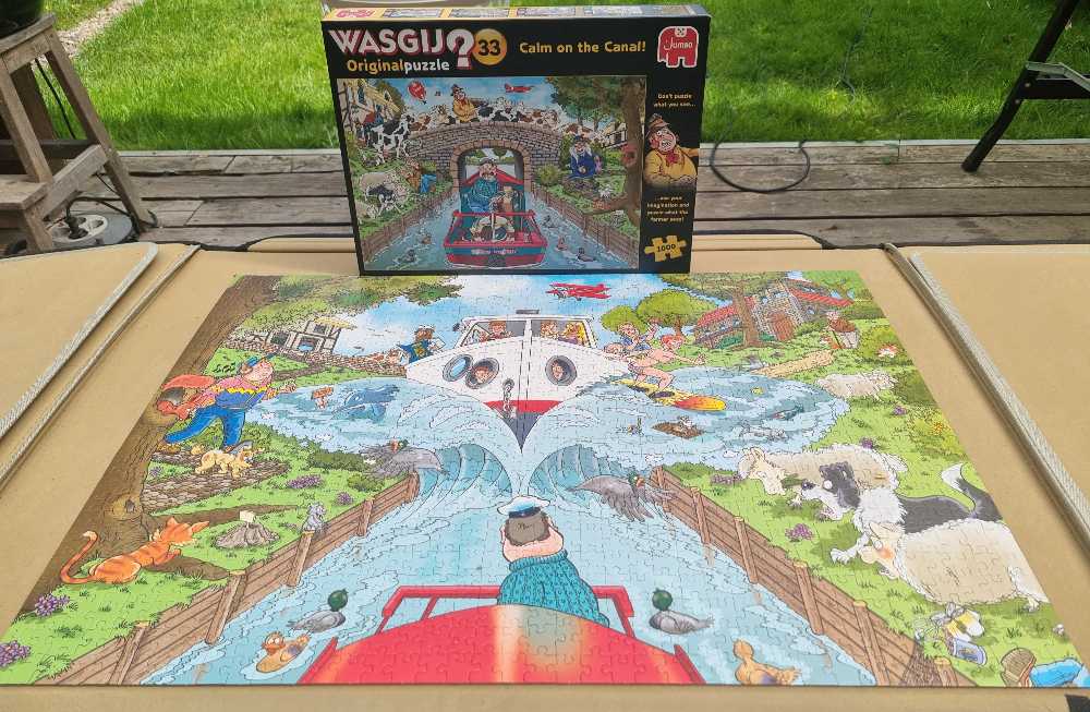 Wasgij Calm on the Canal! - Wasgij puzzle collectible [Barcode 8710126191736] - Main Image 3