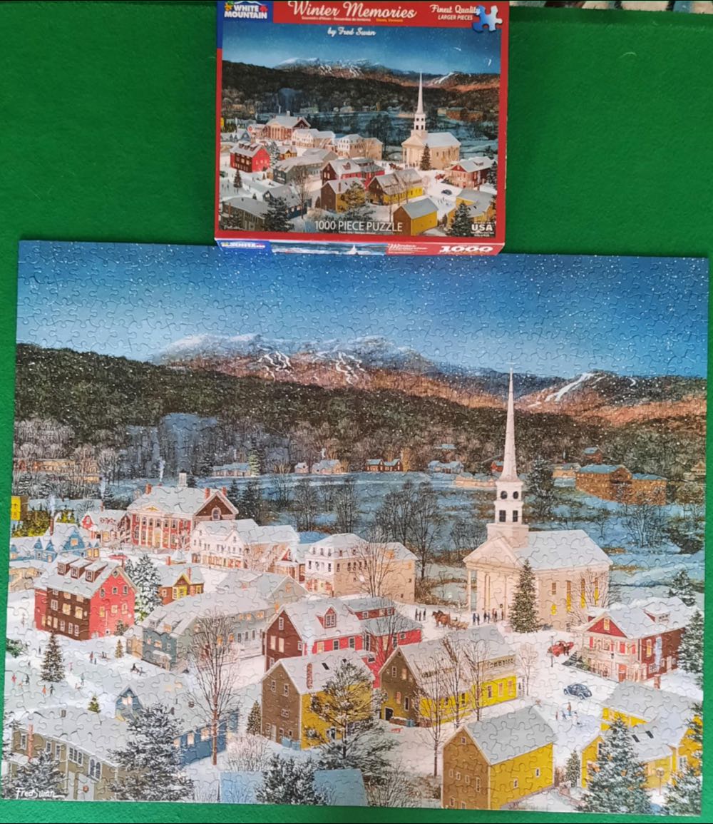 Winter Memories - White Mountain Puzzles puzzle collectible [Barcode 724819261567] - Main Image 4