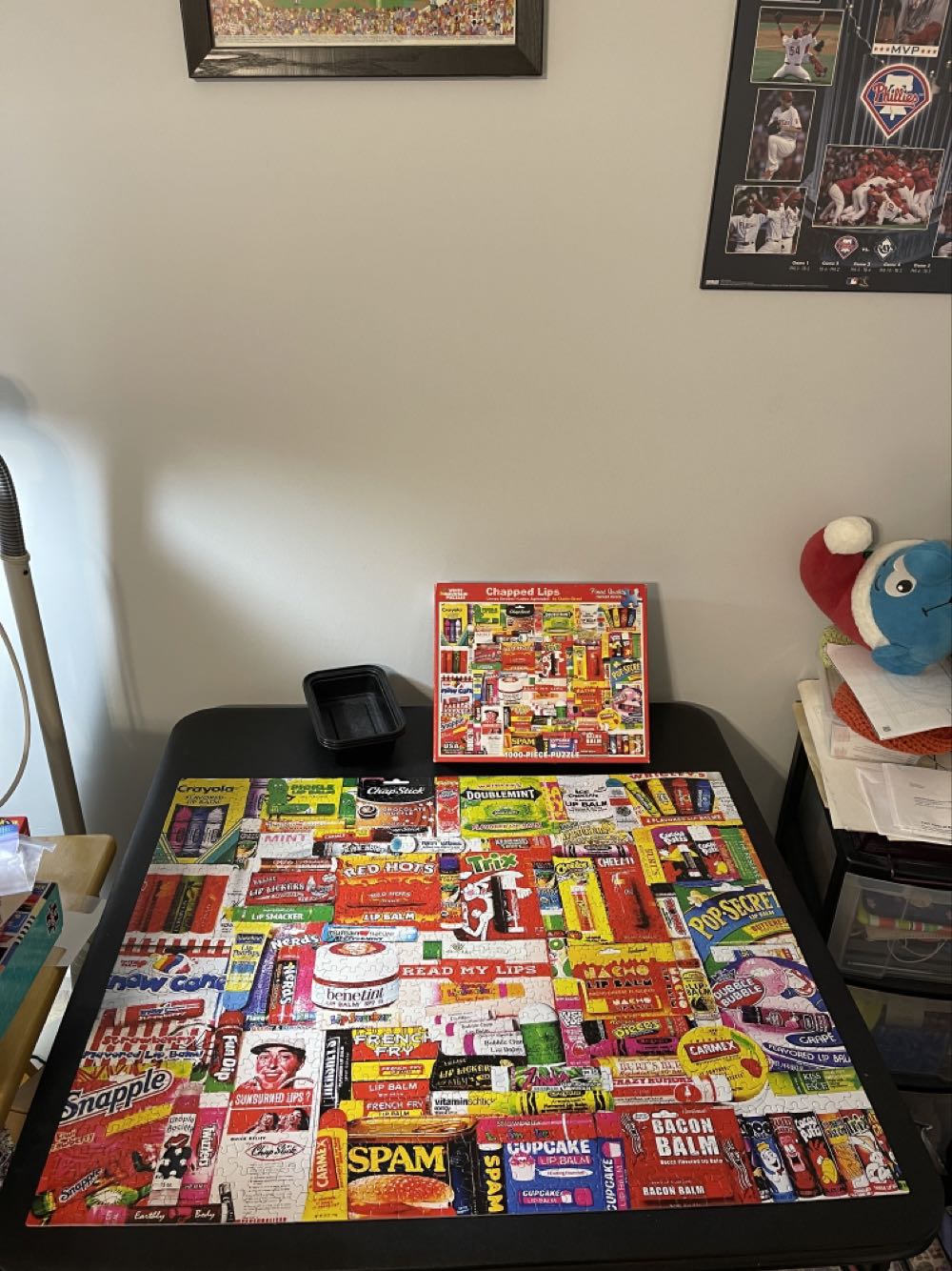 Chapped Lips-sold - White Mountain puzzle collectible [Barcode 724819256860] - Main Image 2