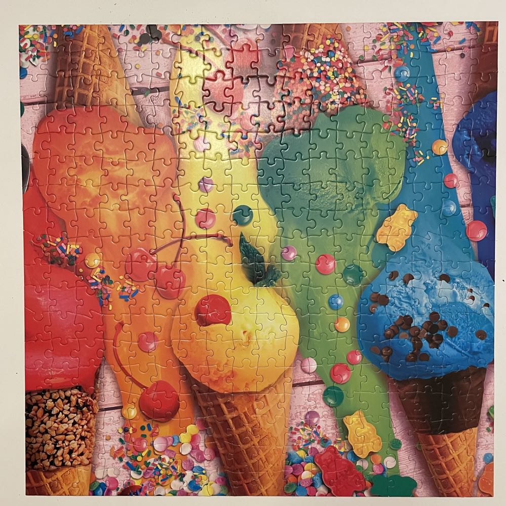 Scoops of Color - Buffalo puzzle collectible [Barcode 079346027866] - Main Image 2