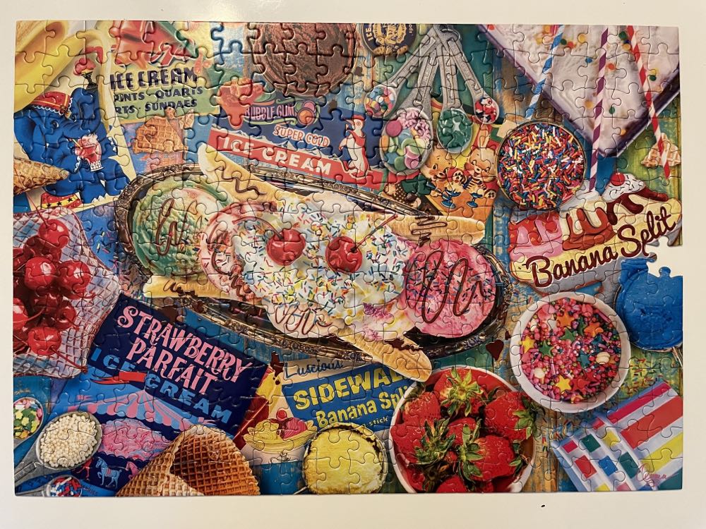 Banana Split - Buffalo puzzle collectible [Barcode 079346025725] - Main Image 3