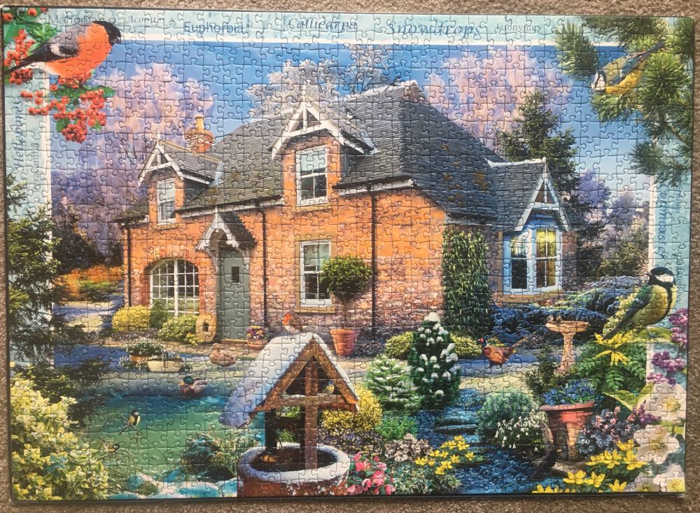 Country Cottage No. 11: Snowdrop Cottage - Ravensburger puzzle collectible [Barcode 4005556197682] - Main Image 2