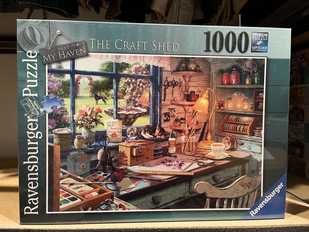 My Haven No 1: The Craft Shed - Ravensburger puzzle collectible [Barcode 4005556195909] - Main Image 3