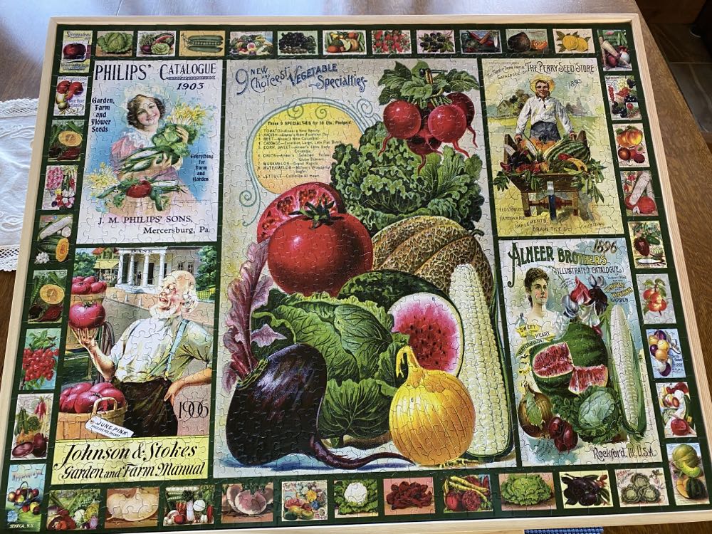 Everything For The Garden - White Mountain puzzle collectible [Barcode 724819262656] - Main Image 4