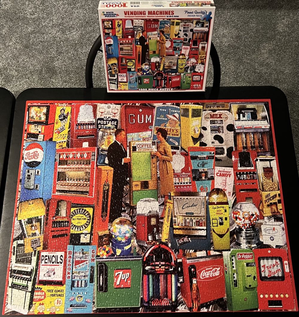 Vending Machines SOLD 2-1-26 $30 - White Mountain Puzzles puzzle collectible [Barcode 724819256921] - Main Image 3