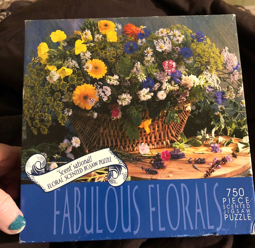 Fabulous Florals - Ceaco puzzle collectible [Barcode 021081029421] - Main Image 2