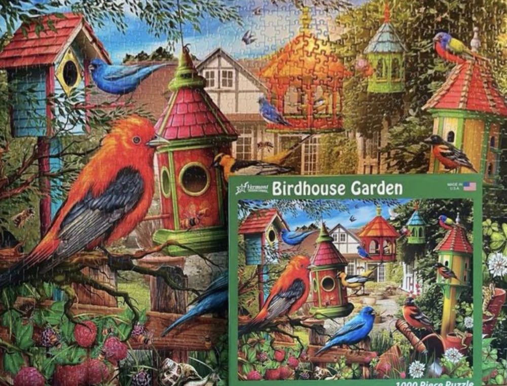 Birdhouse Garden - Vermont Christmas Co 🇺🇸 puzzle collectible [Barcode 819273021120] - Main Image 4