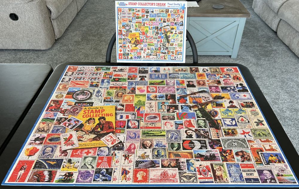 Stamp Collector’s Dream - White Mountain puzzle collectible [Barcode 724819254545] - Main Image 3