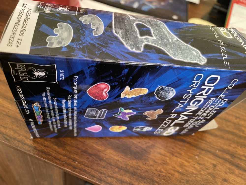 Bepuzzled Roses In Vase White Original 3d Crystal Puzzle Perfect For Puzzlers Ages 12 And Up Challenging To Complete And Beautiful To Display Collect Them All - Bepuzzled puzzle collectible [Barcode 023332310722] - Main Image 3