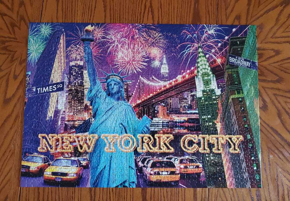 Colorful New York - Ravensburger puzzle collectible [Barcode 4005556161812] - Main Image 2