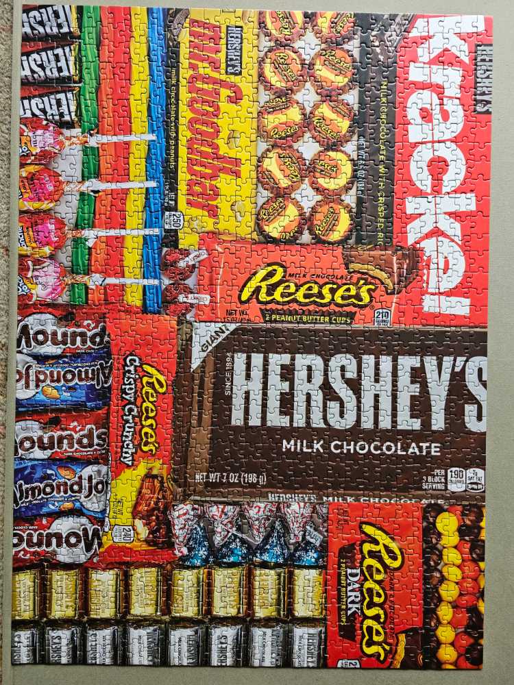 Hershey’s Matrix - Master Pieces puzzle collectible [Barcode 705988716874] - Main Image 2