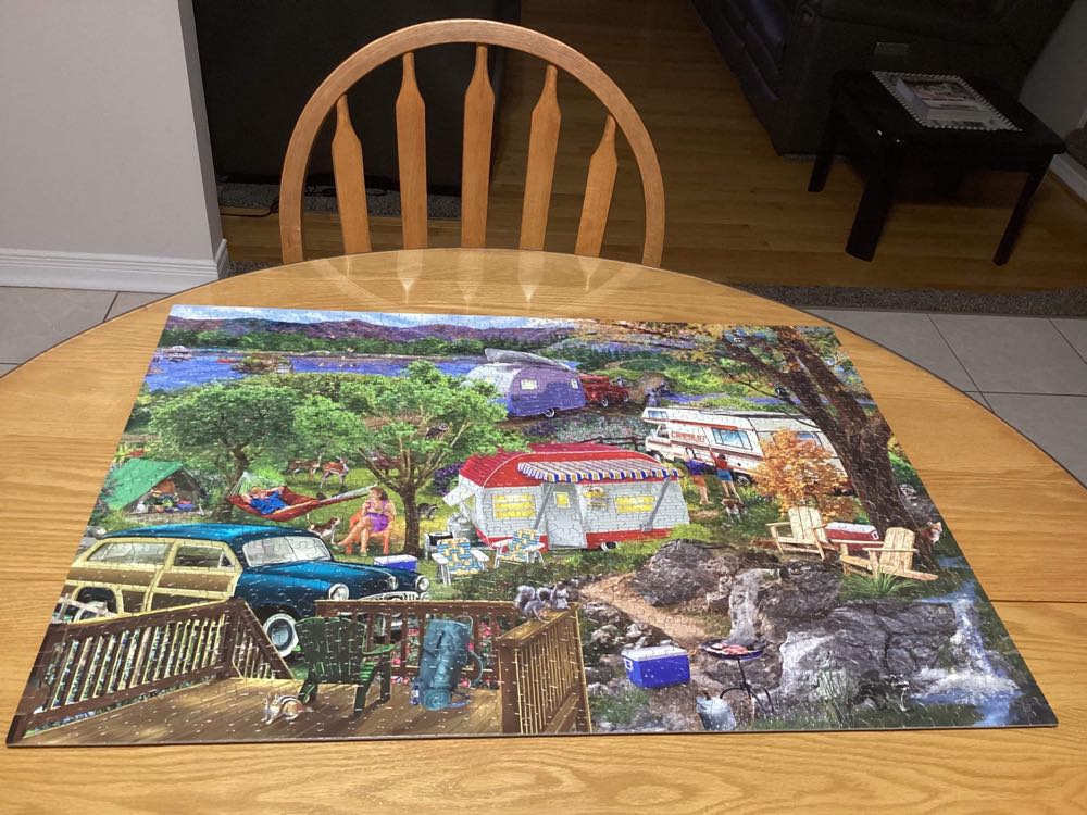 Weekend Retreat - Ceaco 🇺🇸 puzzle collectible [Barcode 021081310277] - Main Image 4