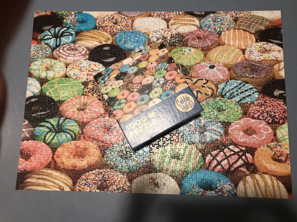 Donut Tops - EuroGraphics puzzle collectible [Barcode 625012571302] - Main Image 3