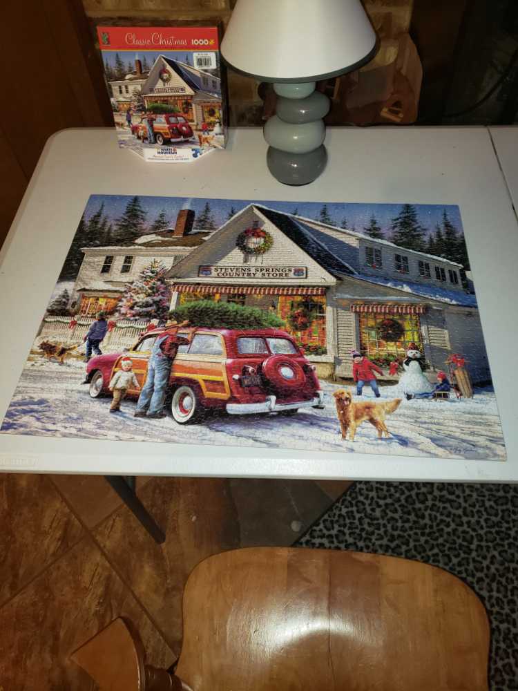 Classic Christmas Country Store  - Ceaco 🇺🇸 puzzle collectible [Barcode 021081332309] - Main Image 2