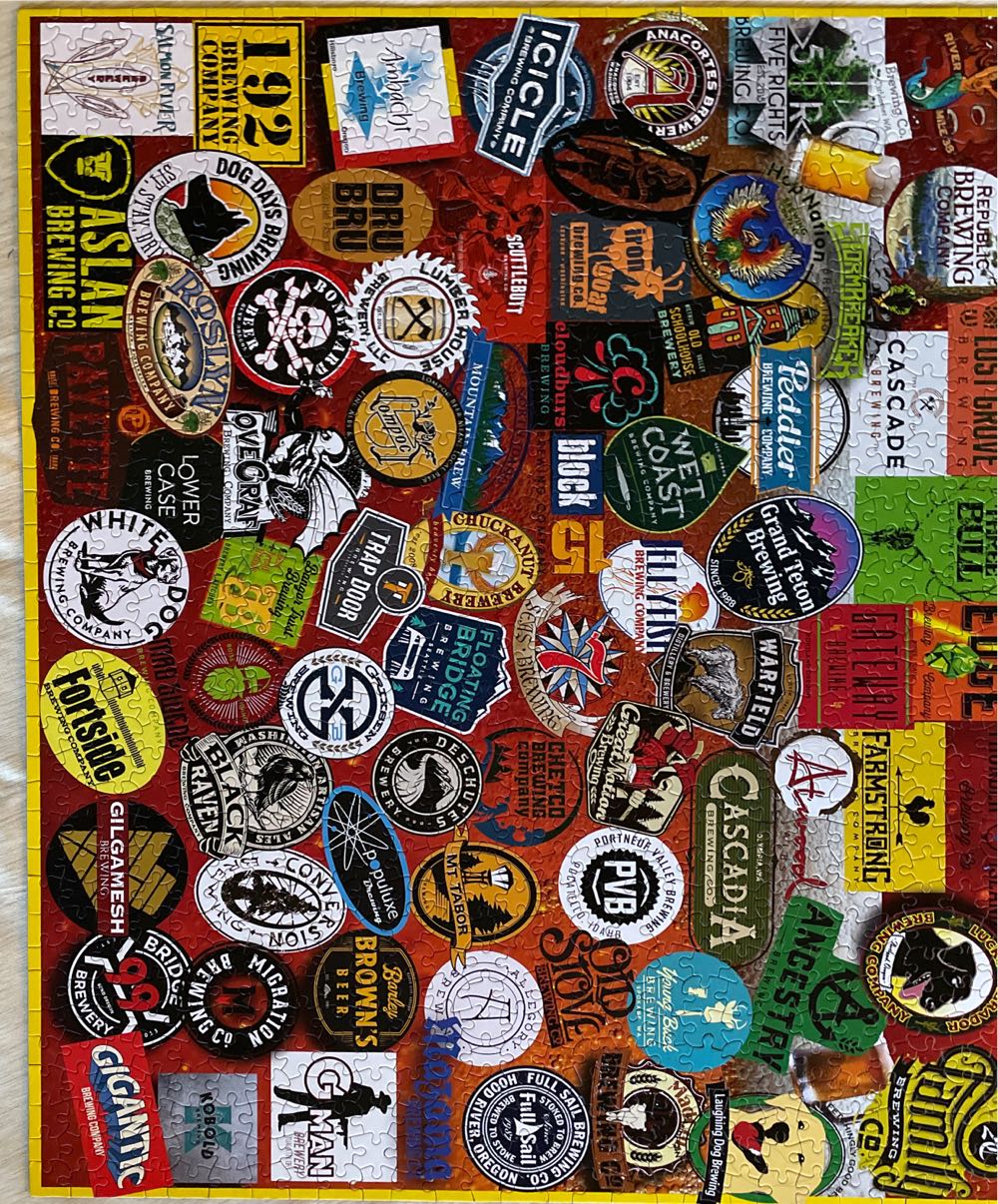 Pacific Northwest Beers - White Mountain puzzle collectible [Barcode 724819261406] - Main Image 2