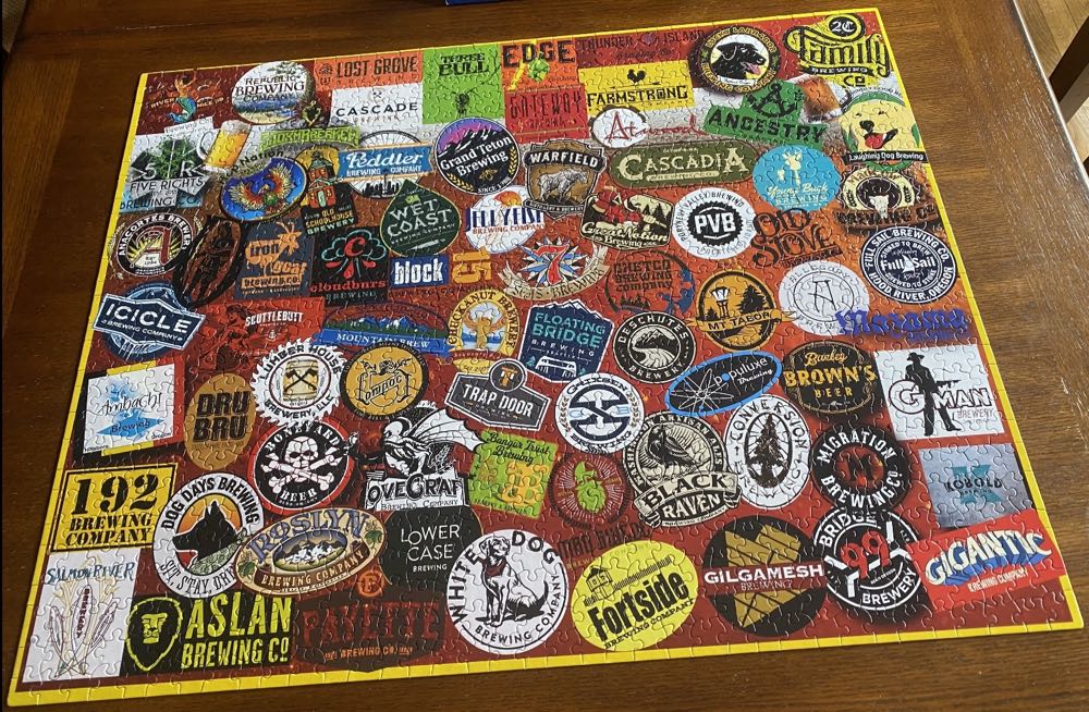 Pacific Northwest Beers - White Mountain puzzle collectible [Barcode 724819261406] - Main Image 3