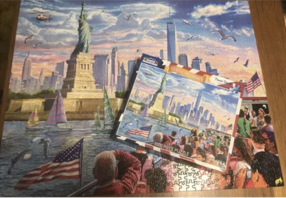 ZZ - Statue of Liberty (SOLD) - White Mountain Puzzles puzzle collectible [Barcode 724819262571] - Main Image 4