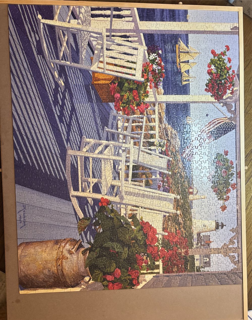 Lighthouse Point - Sell - White Mountain puzzle collectible [Barcode 724819259687] - Main Image 4