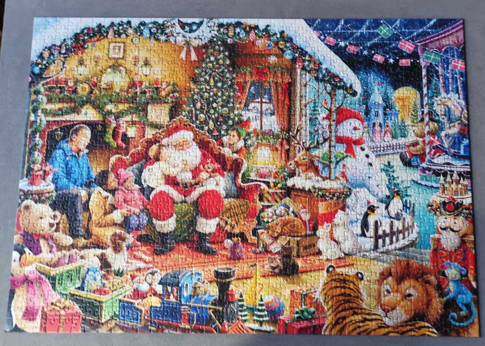 Let’s Visit Santa! (UV) - Ravensburger puzzle collectible [Barcode 4005556153541] - Main Image 4