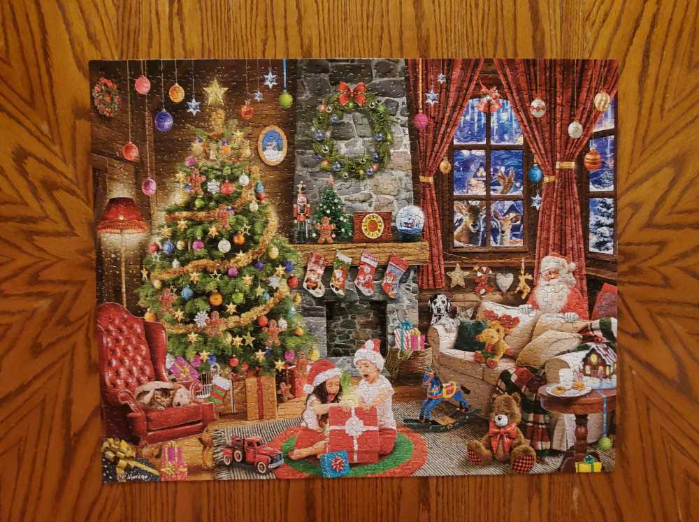 ZZ - Opening Presents (SOLD) - White Mountain puzzle collectible [Barcode 724819264131] - Main Image 2