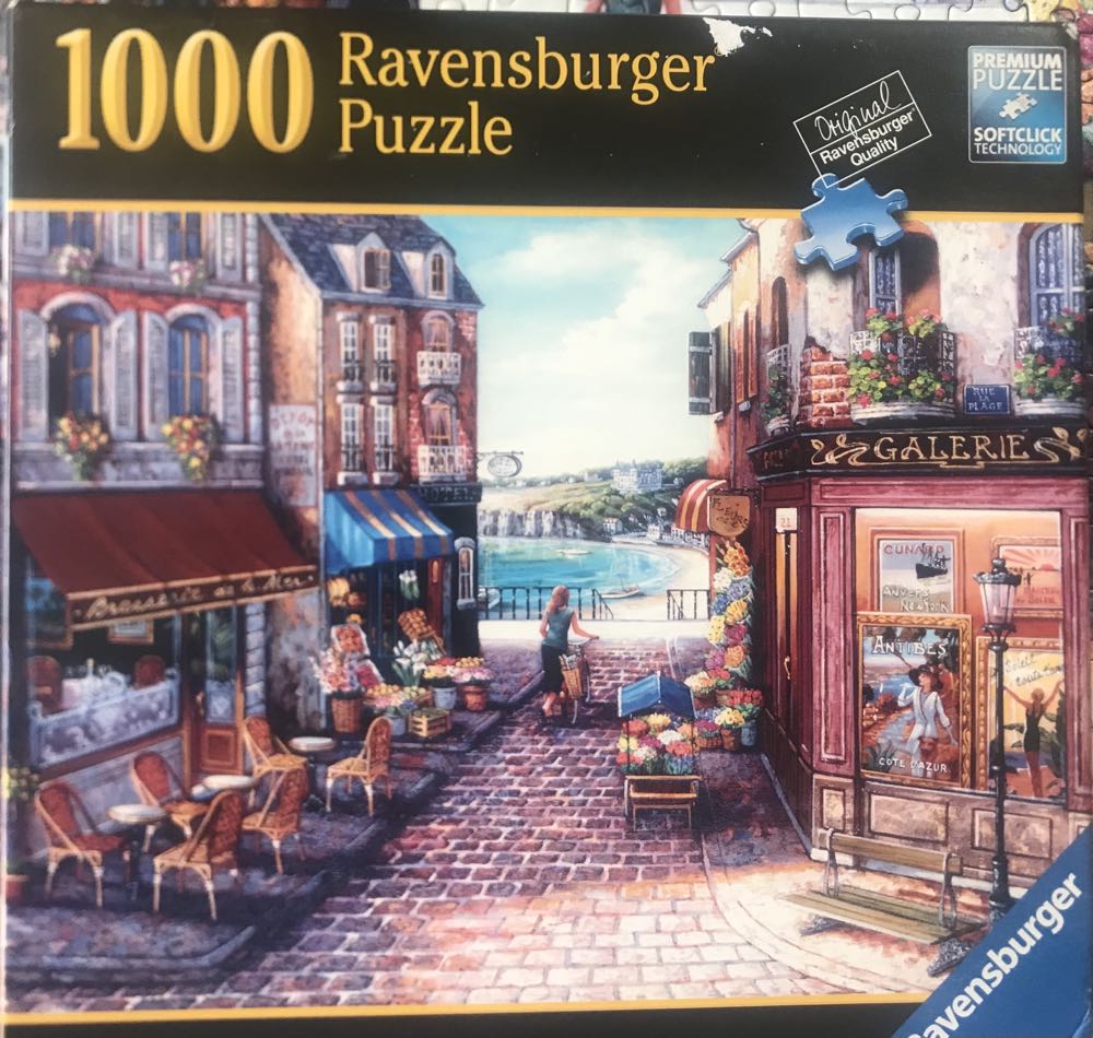 Seaside Stroll  - Ravensburger puzzle collectible [Barcode 4005556820108] - Main Image 2