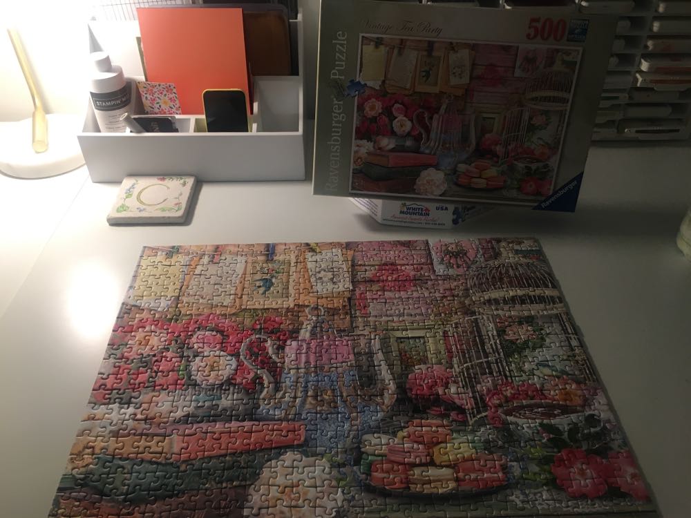 Vintage Tea Party - Ravensburger 🇬🇧 puzzle collectible [Barcode 4005556148387] - Main Image 2