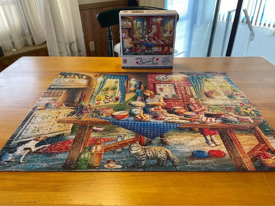 Home Sweet Home - Baking Bread - Master Pieces 🇺🇸 puzzle collectible [Barcode 705988320422] - Main Image 3