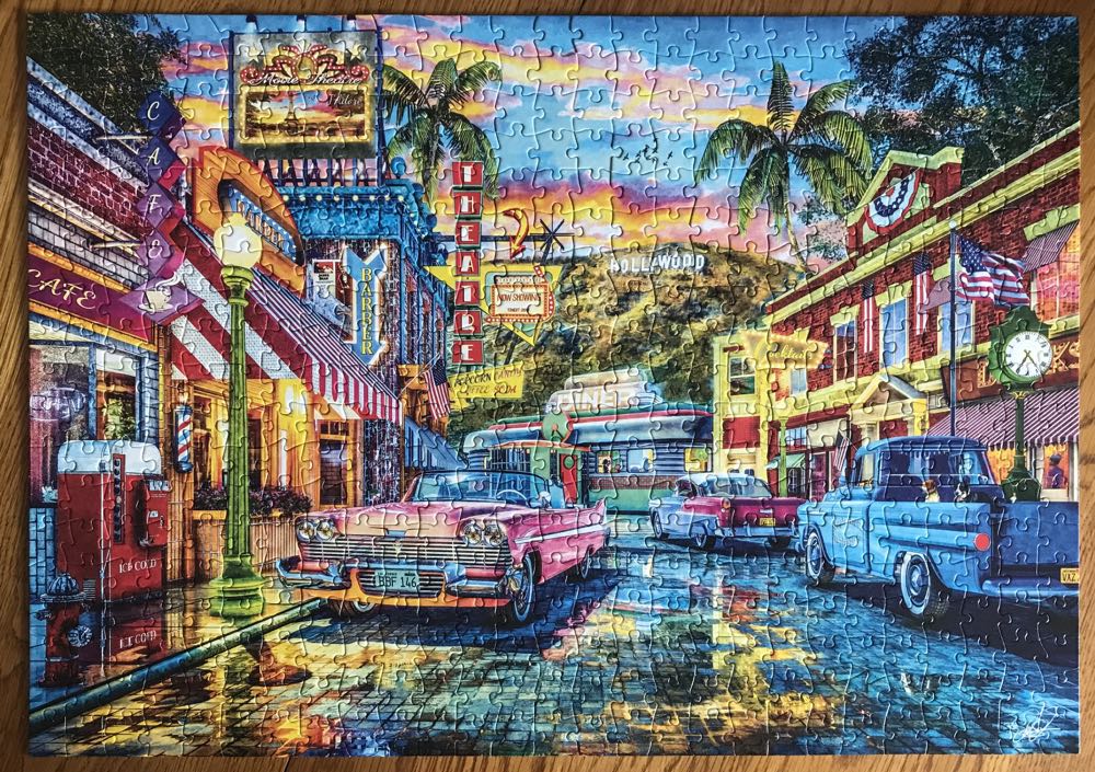 Old Hollywood Annie H  - Buffalo puzzle collectible [Barcode 079346037391] - Main Image 2