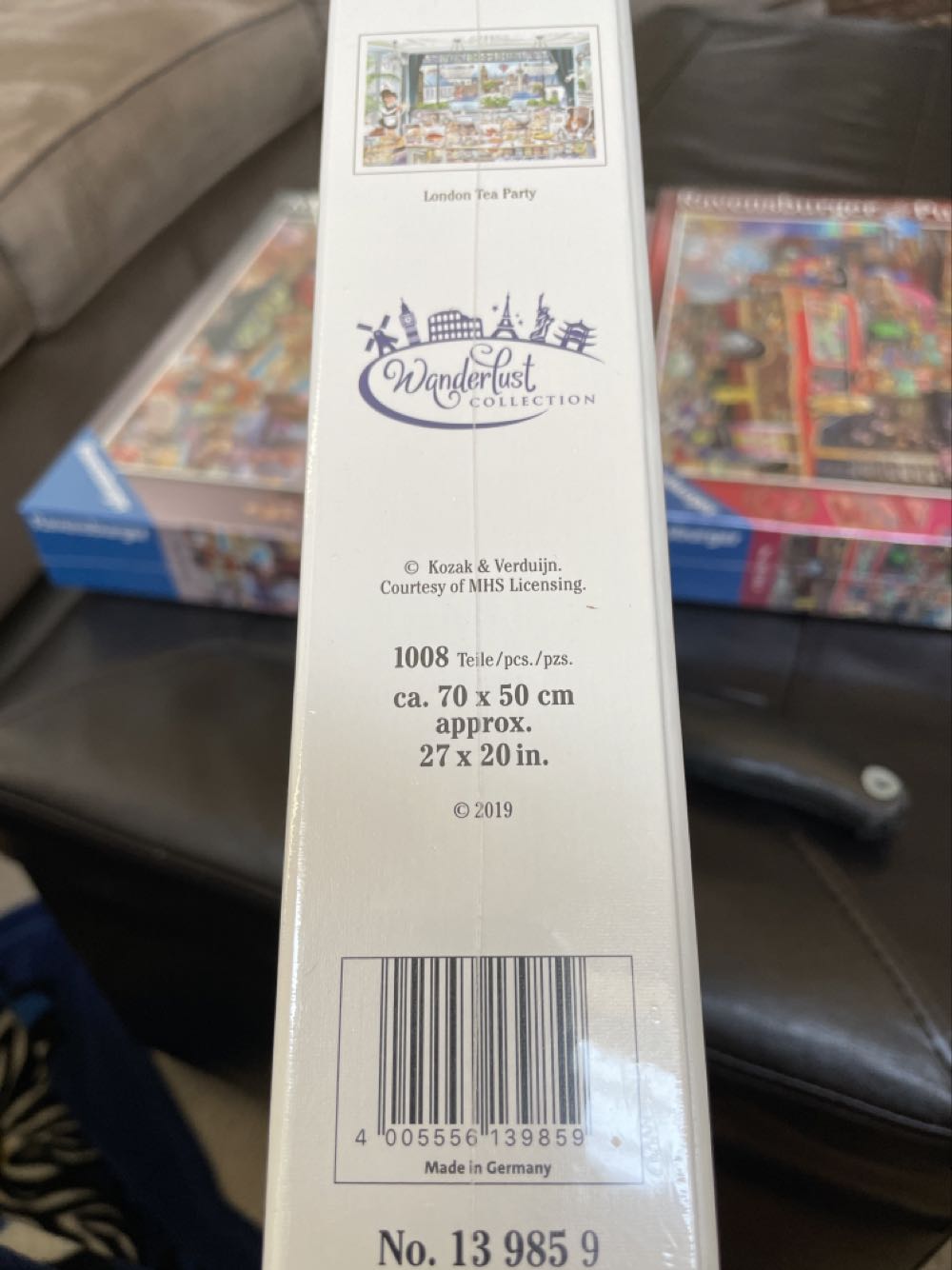 Wonderlust, London Tea Party - Ravensburger puzzle collectible [Barcode 4005556139859] - Main Image 2