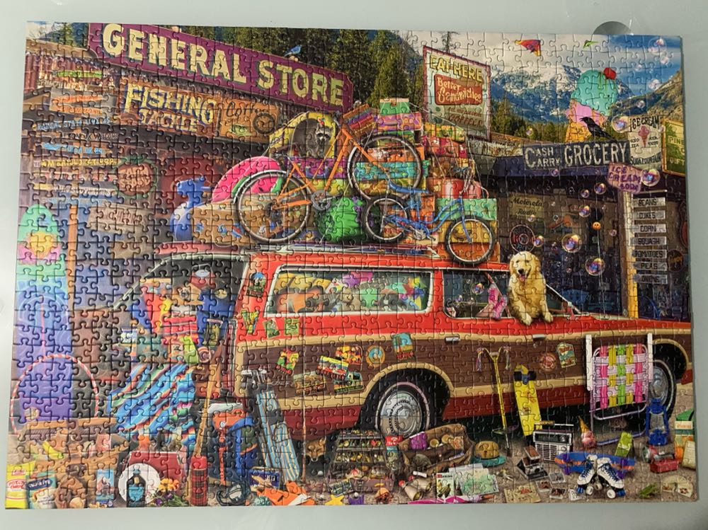 Family Vacation - Ravensburger puzzle collectible [Barcode 4005556167760] - Main Image 4