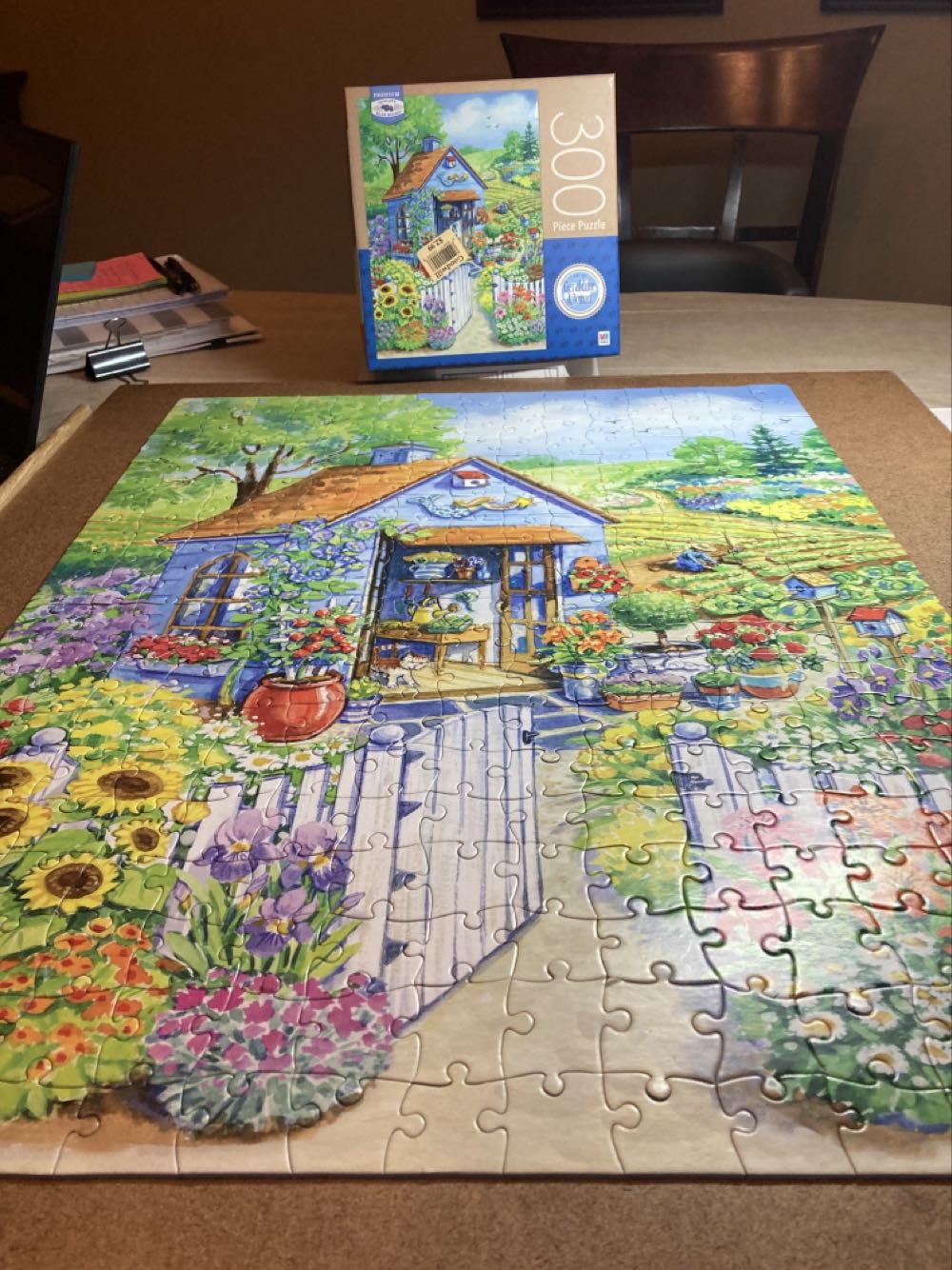 Garden Shed - Milton Bradley puzzle collectible [Barcode 778988534670] - Main Image 2